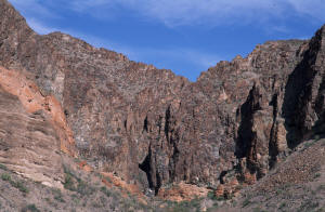 Along the trail to Burro Mesa Pouroff